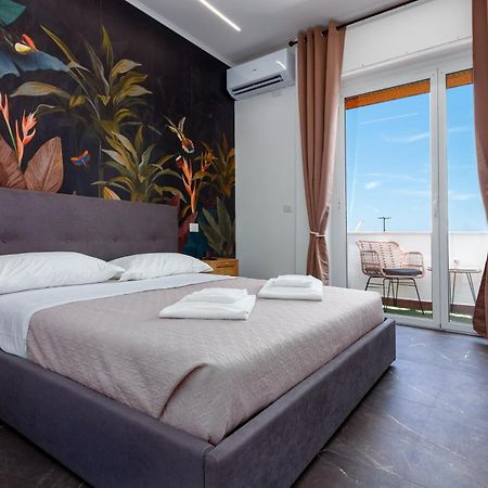 Coho Apartment Vista Mare Fiumicino Extérieur photo