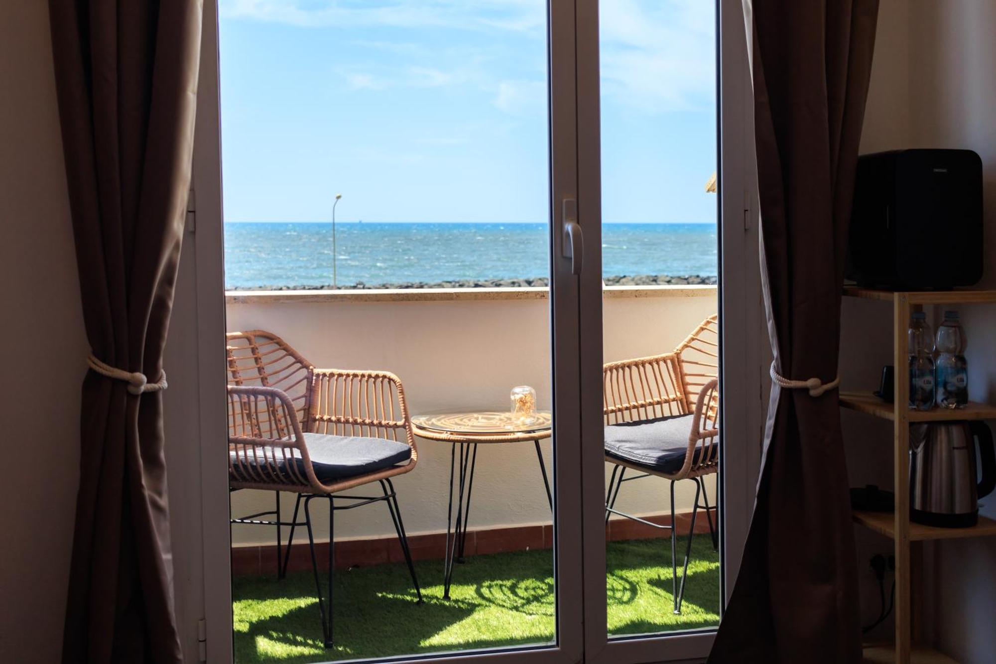 Coho Apartment Vista Mare Fiumicino Extérieur photo